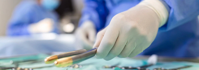 PRÄZISION UND ZUVERLÄSSIGKEIT: ÜBER DIE INSTRUMENTENAUFBEREITUNG FÜR DIE WIENER PRIVATKLINIK
